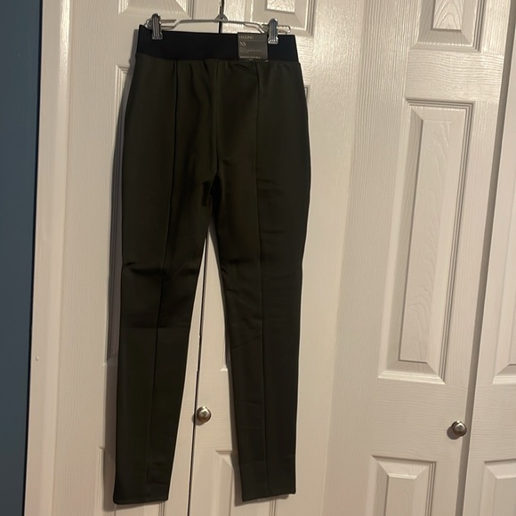 Banana Republic soft brushed legging pants in green size XS NWT - Picture 2 of 9